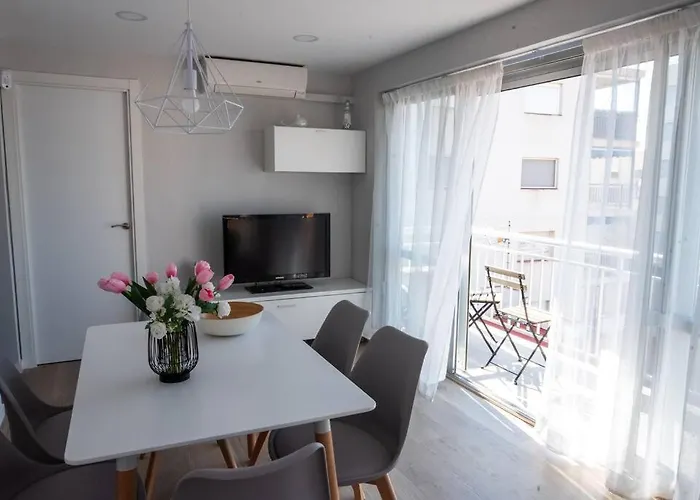 Seaside Views In Apartment